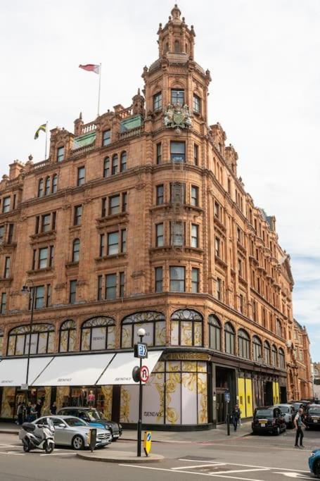 Beaufort Gardens In Knightsbridge Apartament Londra