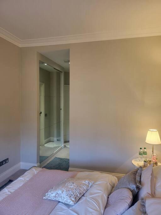 Beaufort Gardens In Knightsbridge Apartament *